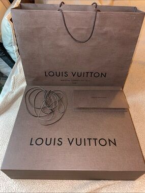 AUTHENTIC VINTAGE LOUIS VUITTON DARK BROWN LOGO BAG/BOX/RIBBON/ENVELOPE!